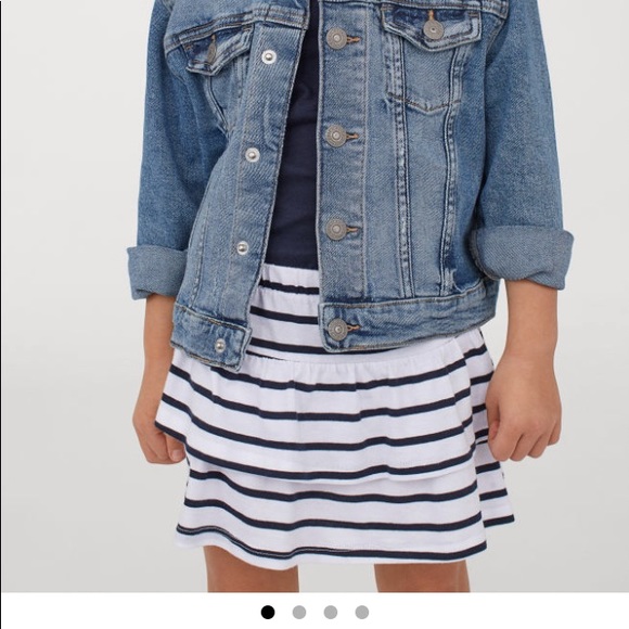 H&M Other - Nwt navy stripe size 6-8 Perfect forback to School H&M Other - Nwt navy stripe size 6-8 Perfect forback to School